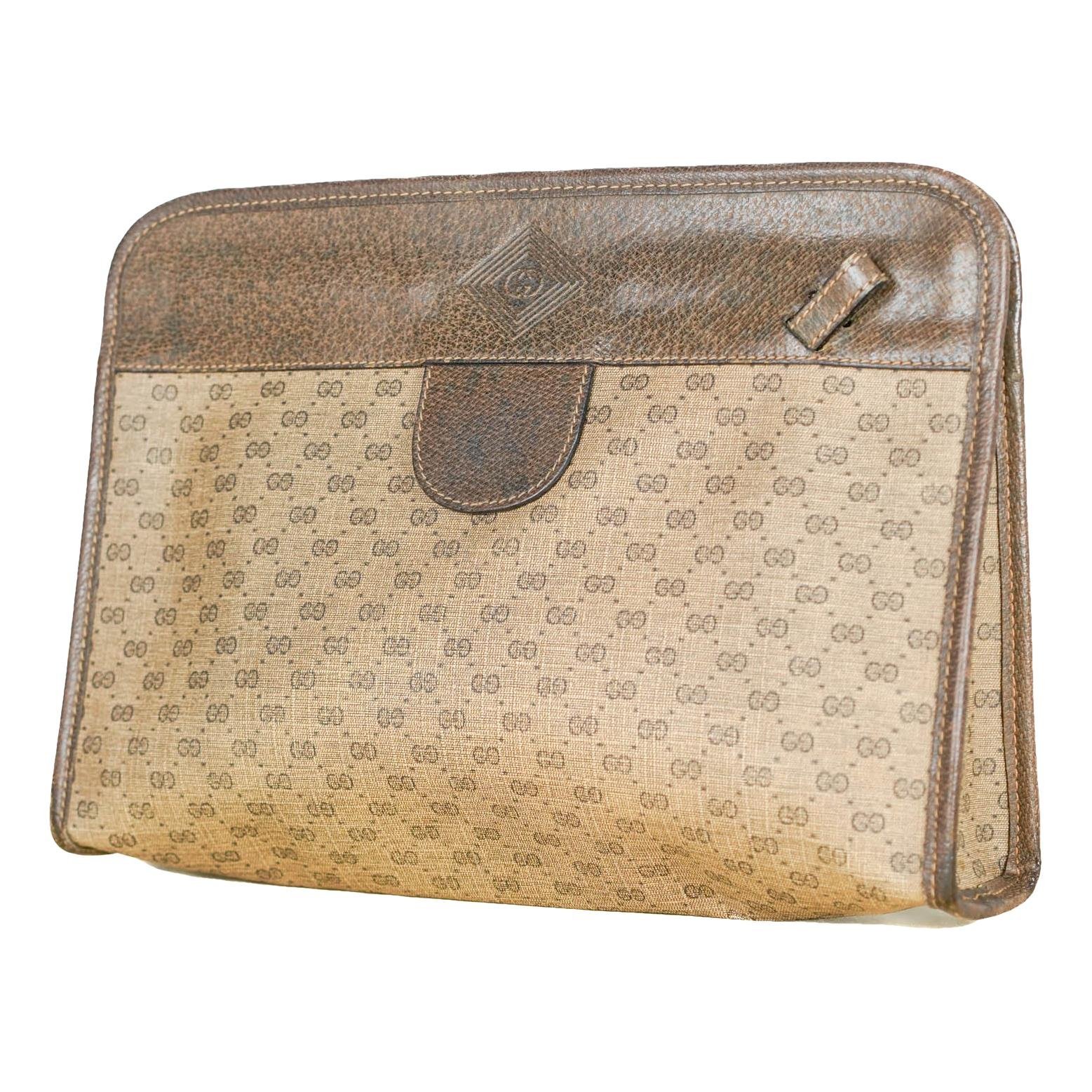 Leather clutch bag
