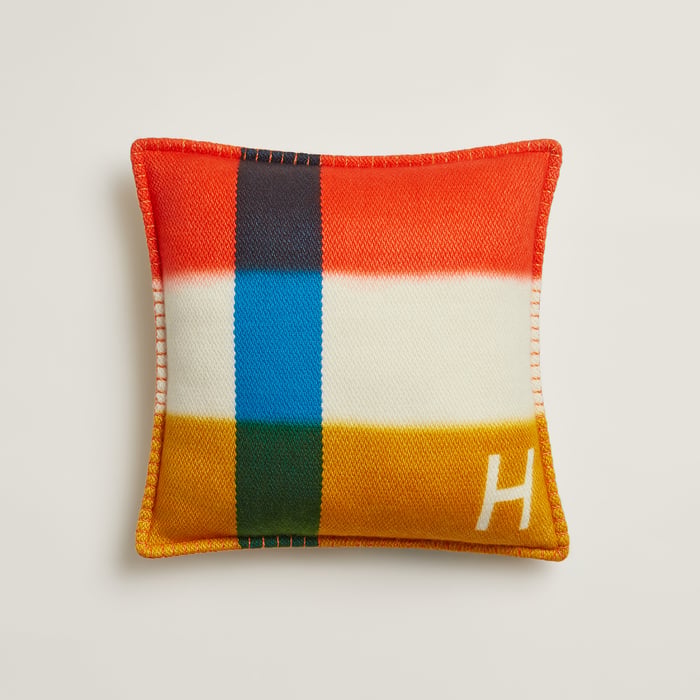 H Dye pillow