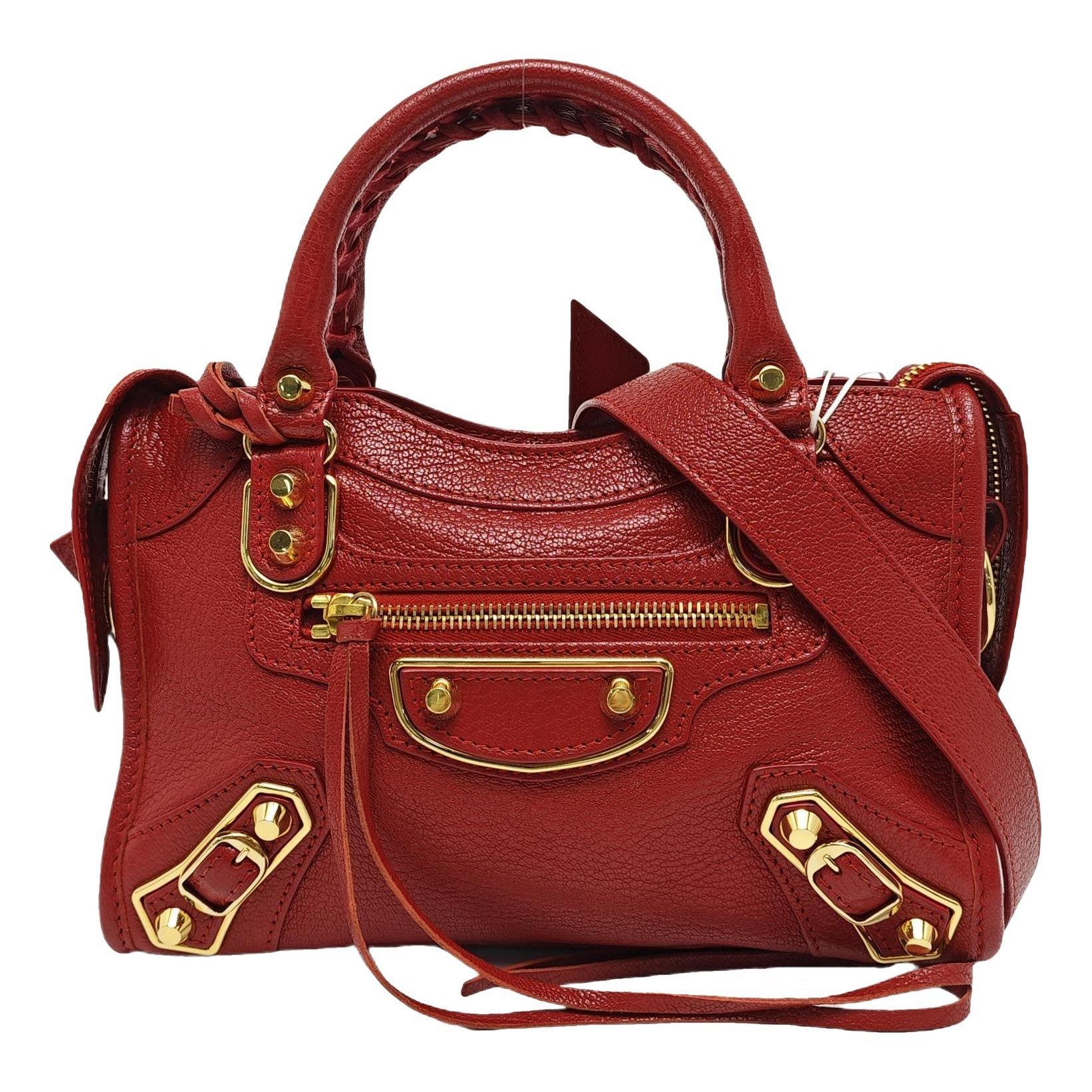 City leather crossbody bag