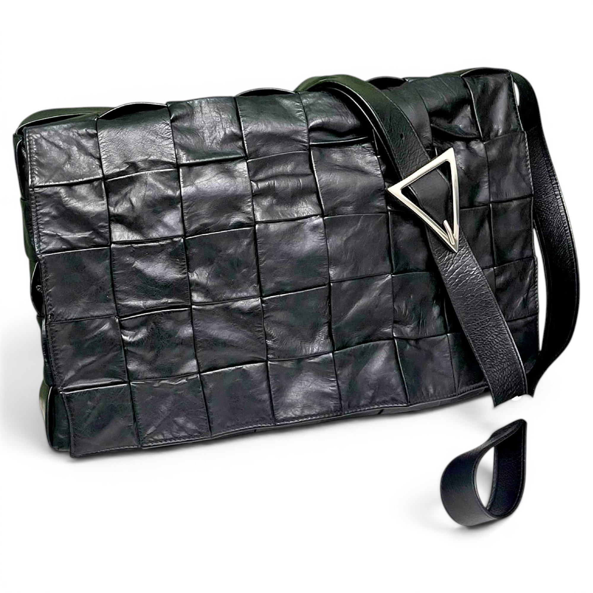 Cassette leather handbag
