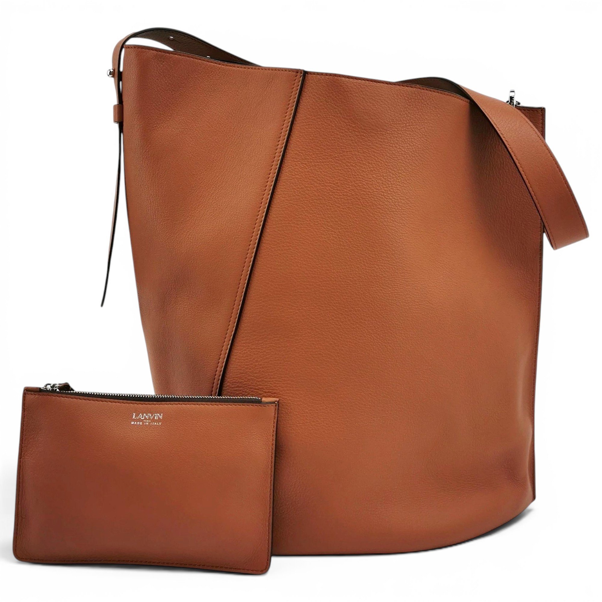 Leather tote