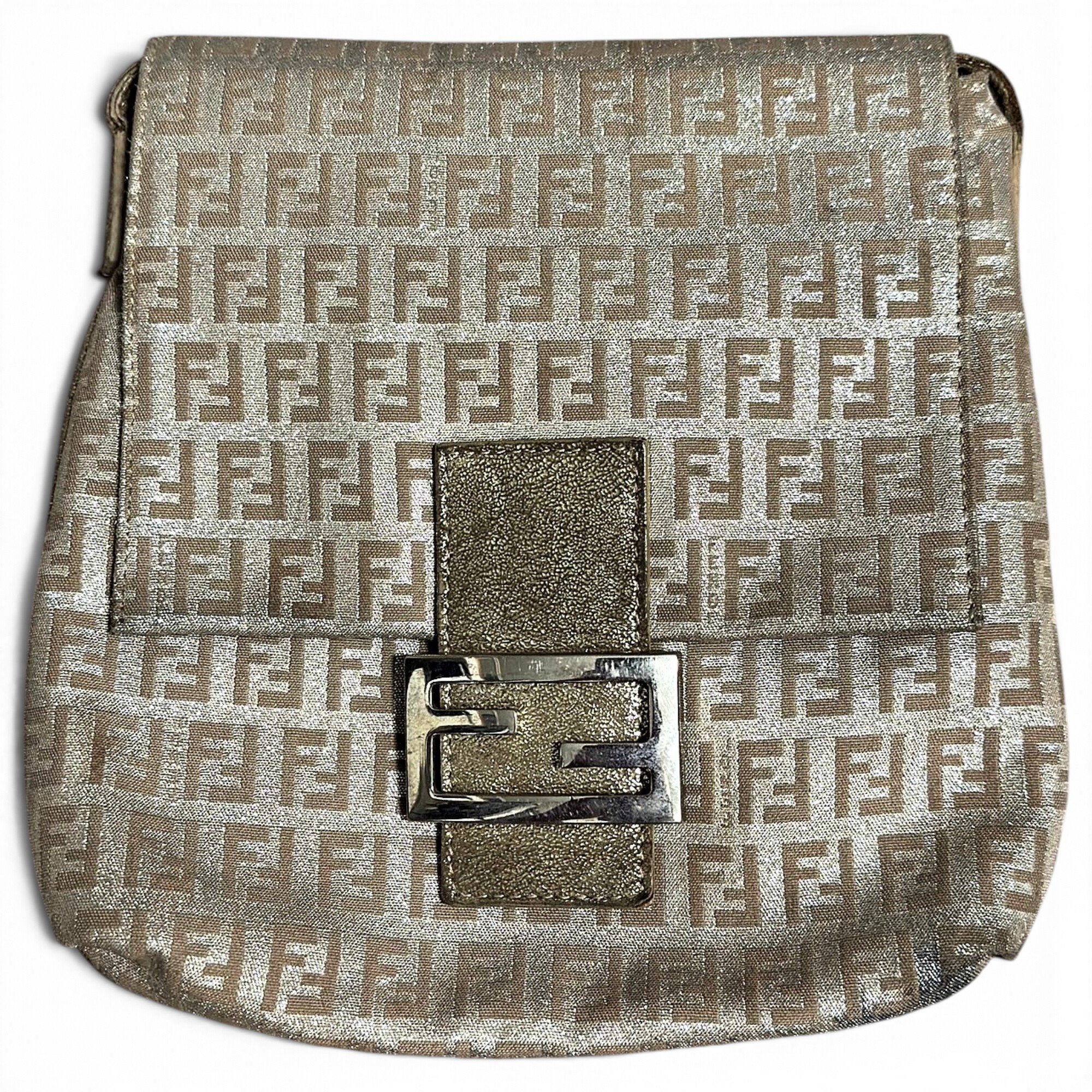 Baguette handbag