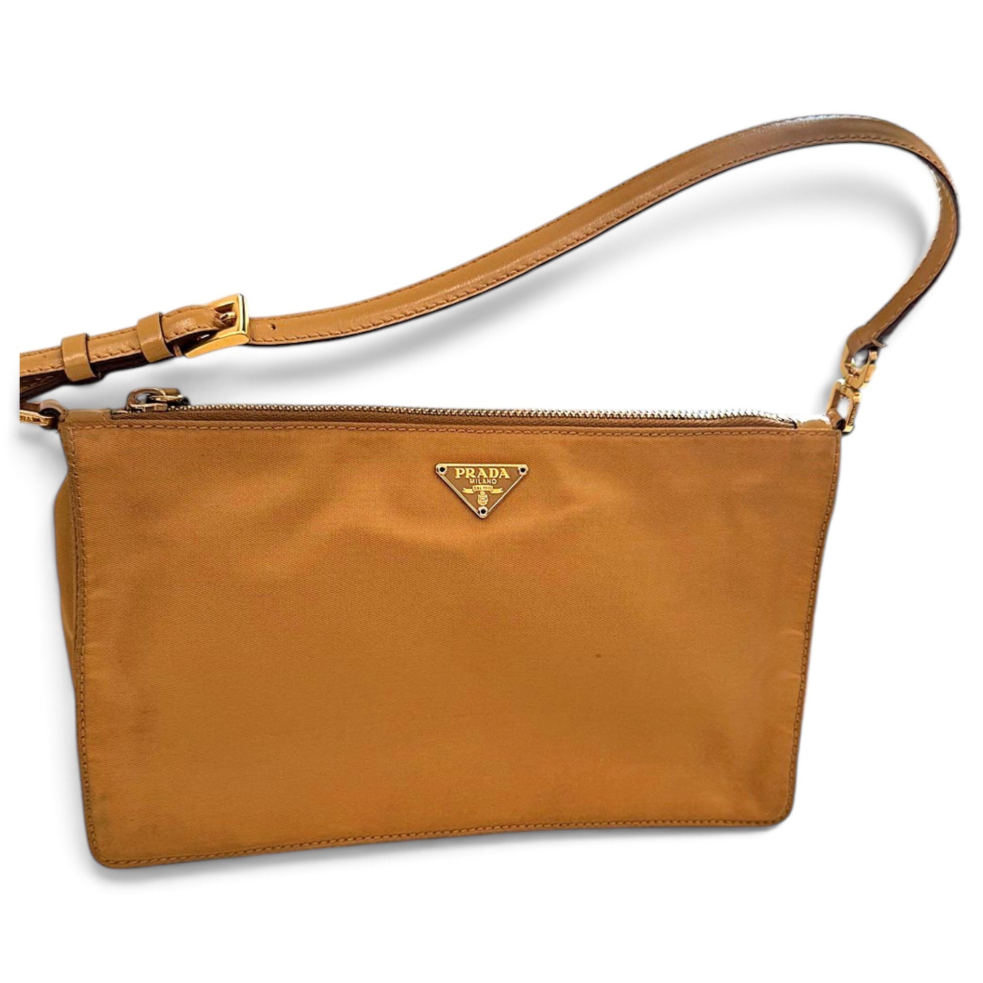 Re-Edition 2002 handbag