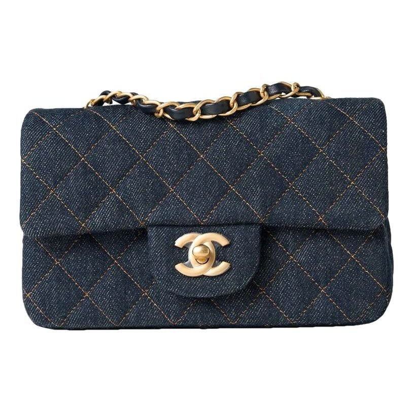 Timeless/Classique crossbody bag
