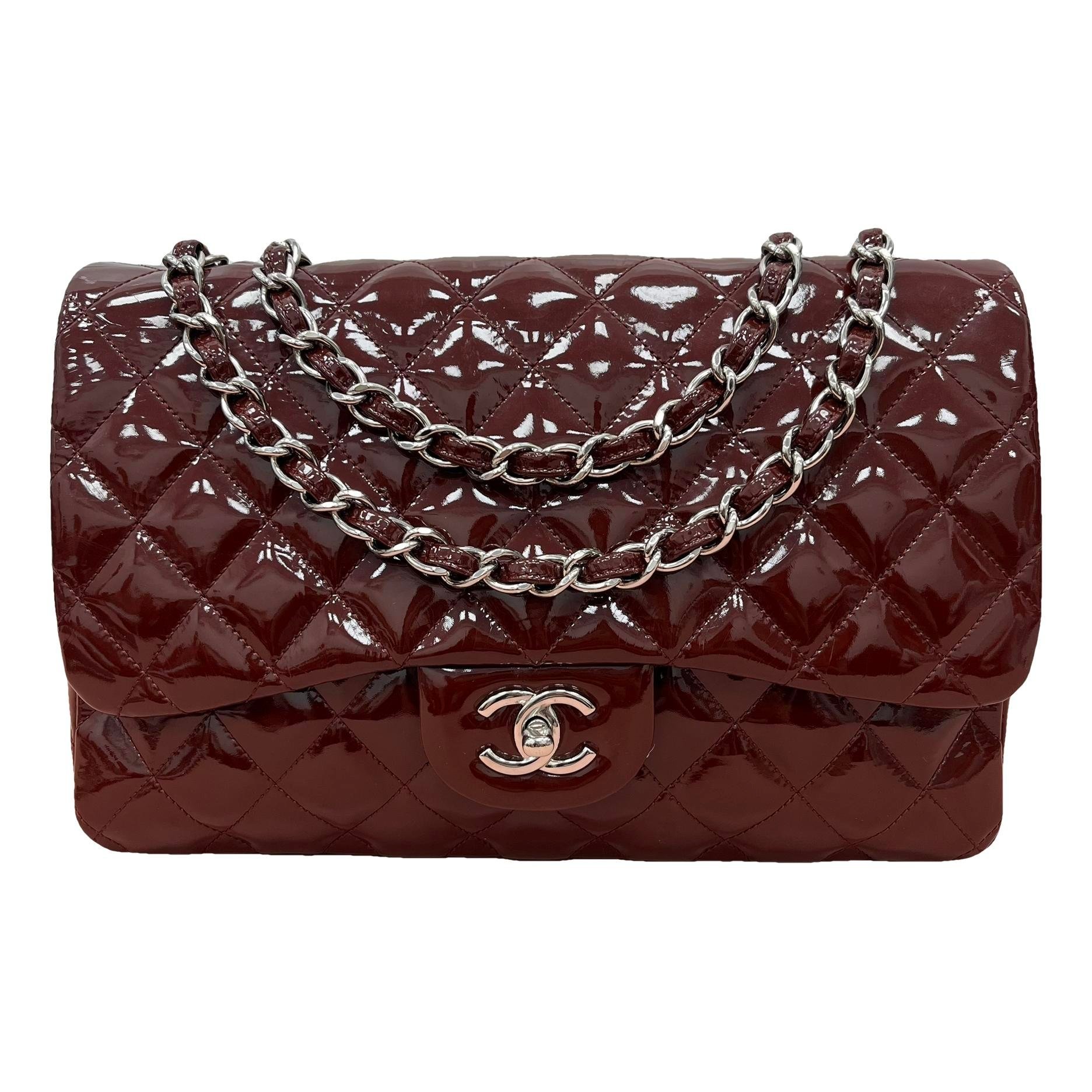 Timeless/Classique patent leather handbag