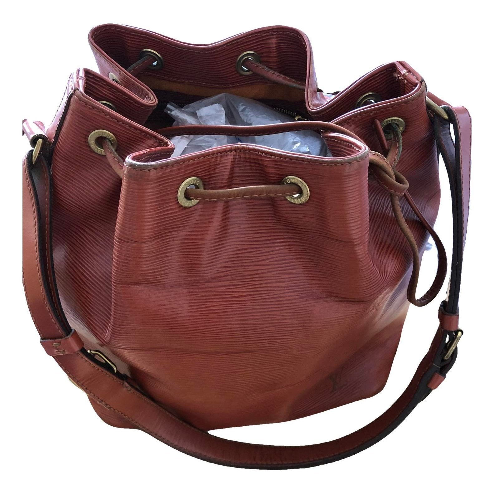 Noé leather handbag