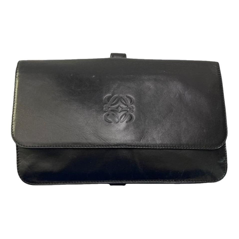 Leather clutch bag
