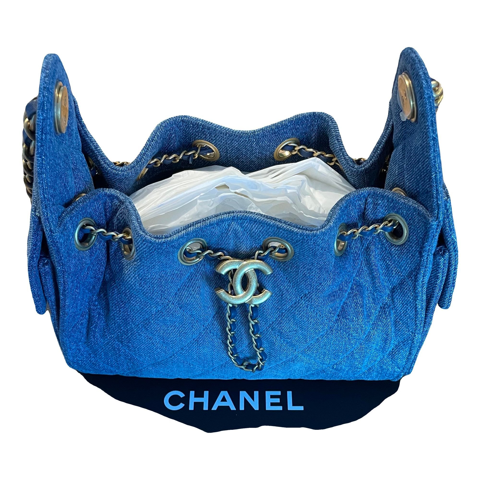 Chanel 25 handbag