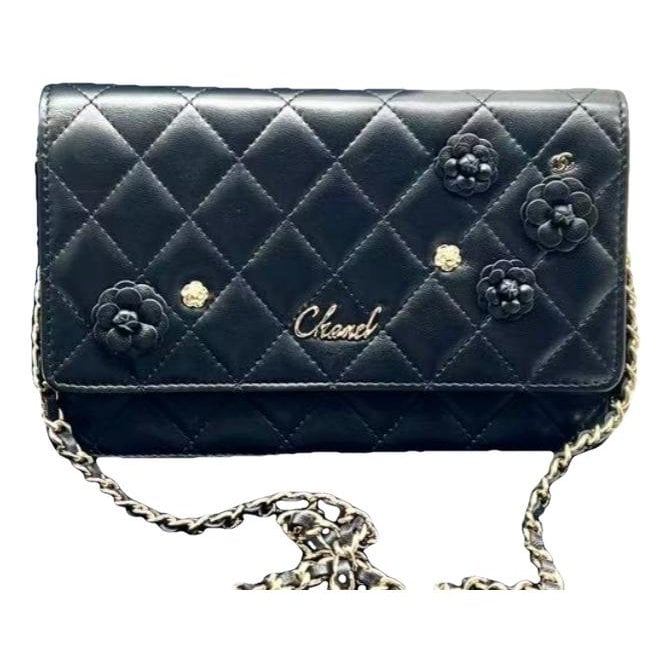 Wallet On Chain Timeless/Classique leather crossbody bag