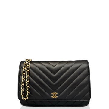 Lambskin Crossing Wallet On Chain Mini