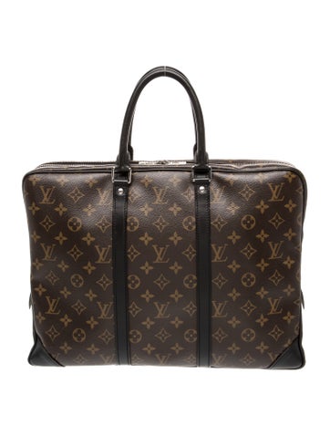 LV Monogram Porte-Documents