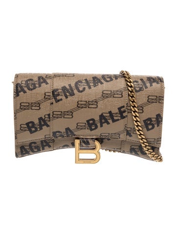 Leather Hourglass Wallet On Chain BB