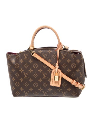 LV Monogram Petit Palais