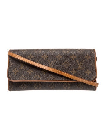 Monogram Twin