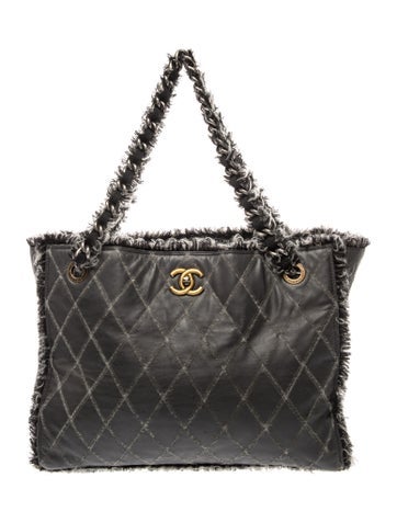 Medium Tweedy Tote