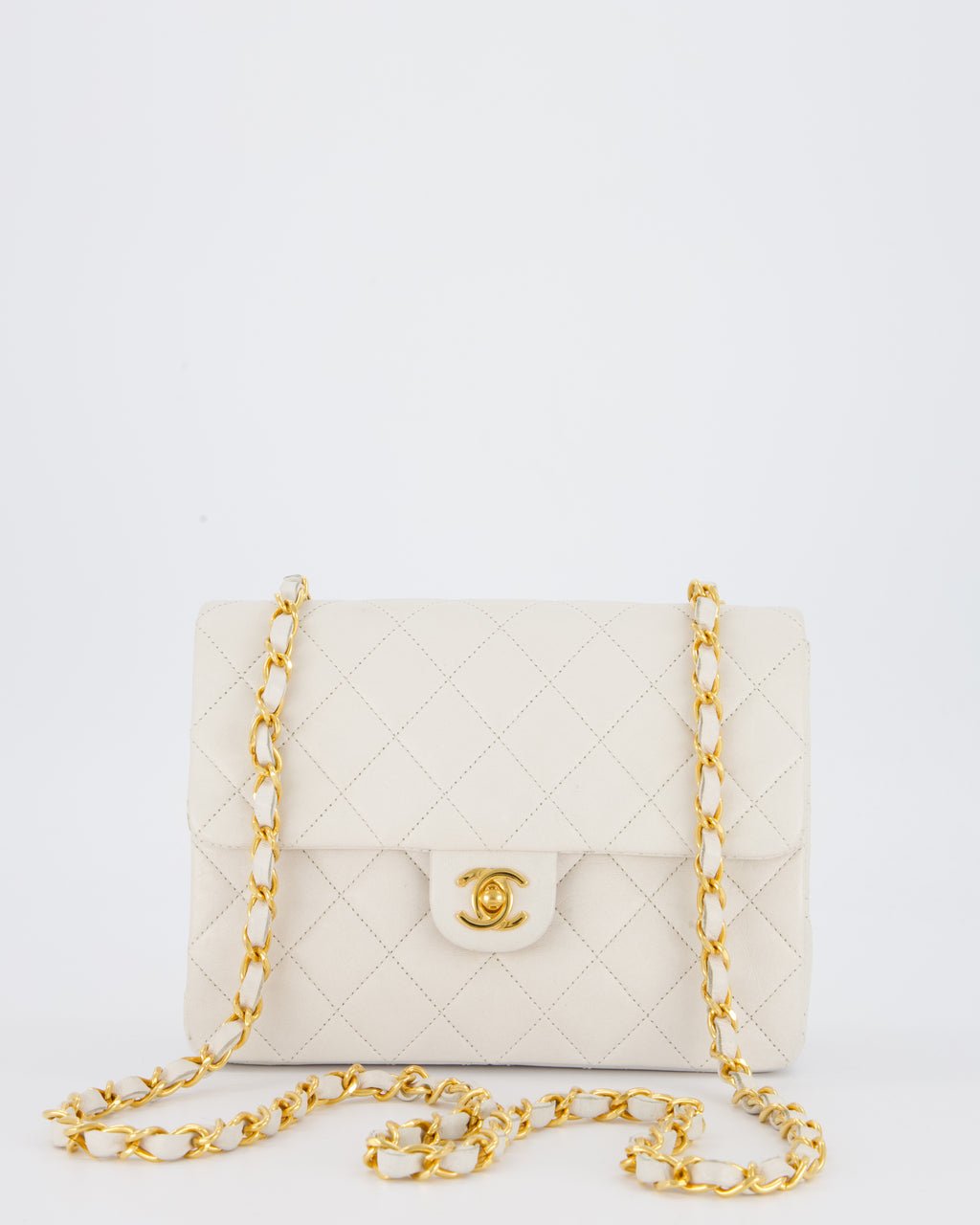 Chanel White Vintage Single Flap Square Bag In Lambskin Leather With 24K Gold Hardware