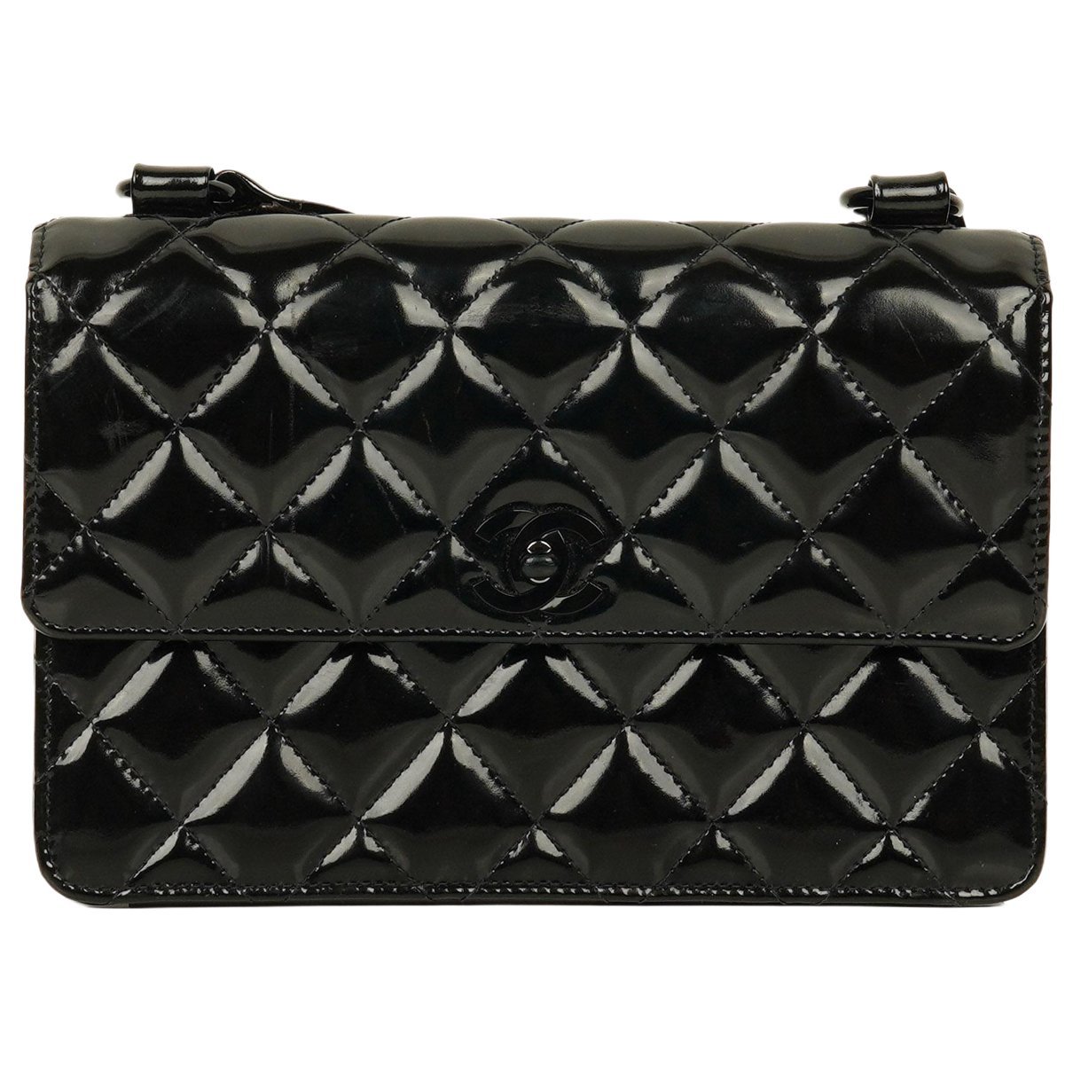 Timeless/Classique patent leather handbag