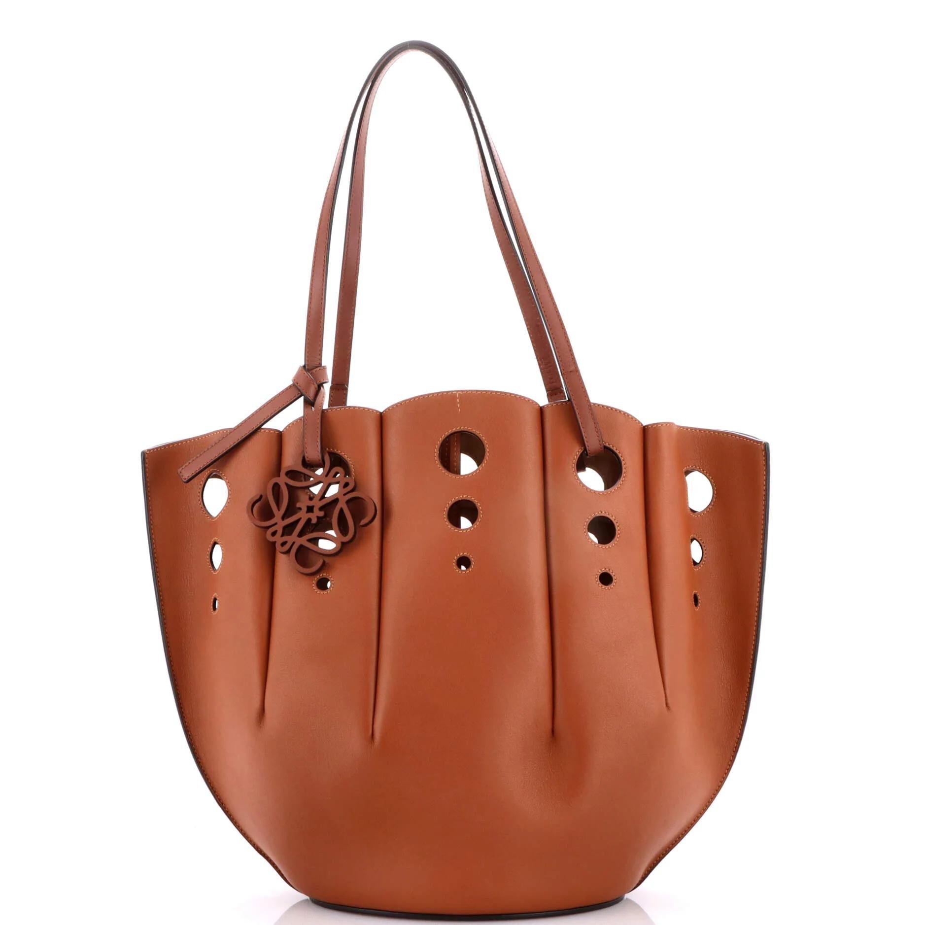 Leather tote