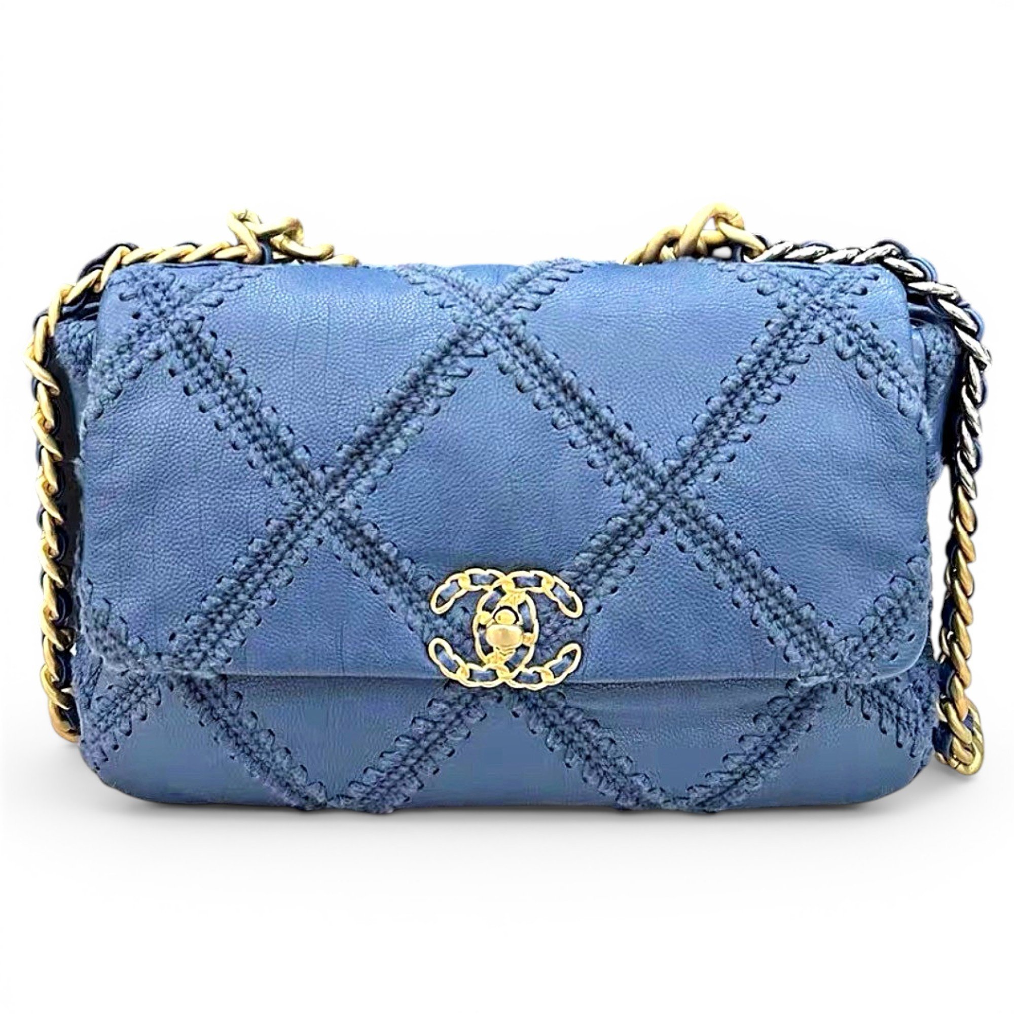 Chanel 19 leather handbag