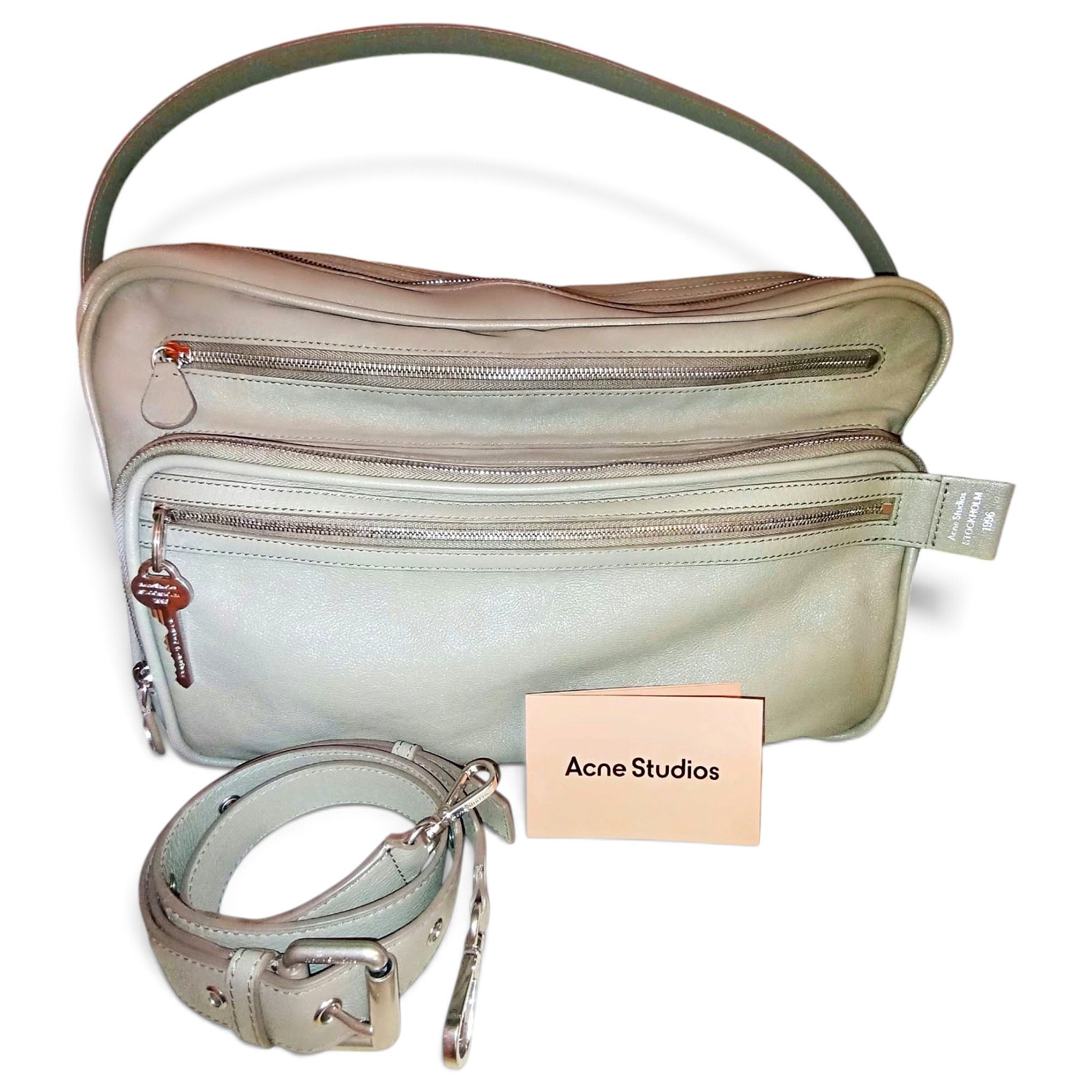 Multipocket leather handbag
