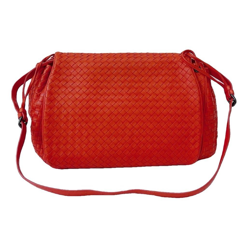 Bulb leather handbag