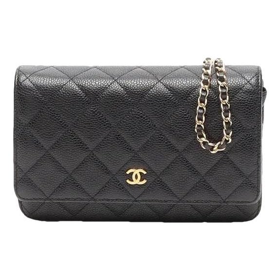 Wallet On Chain leather crossbody bag