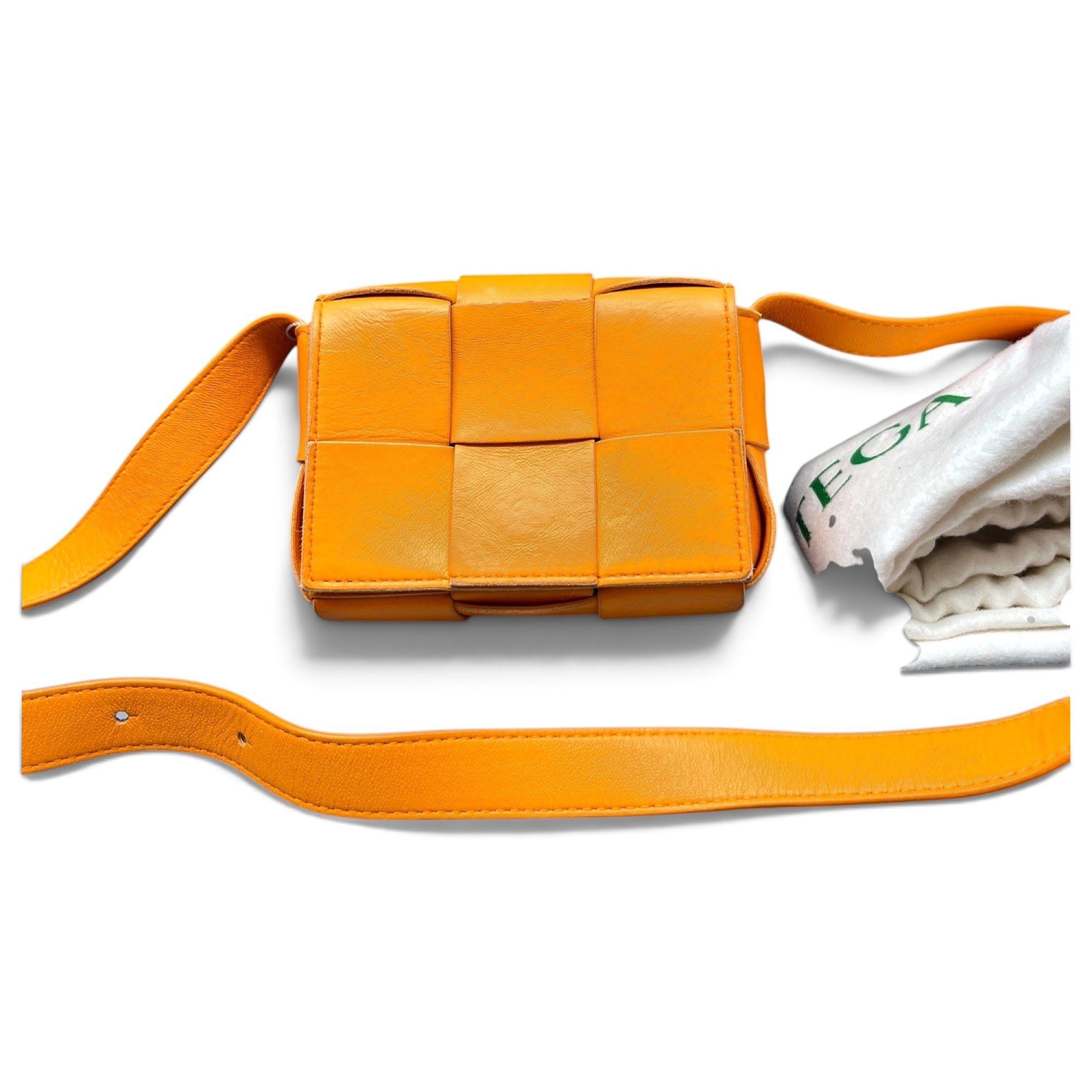 Cassette leather crossbody bag