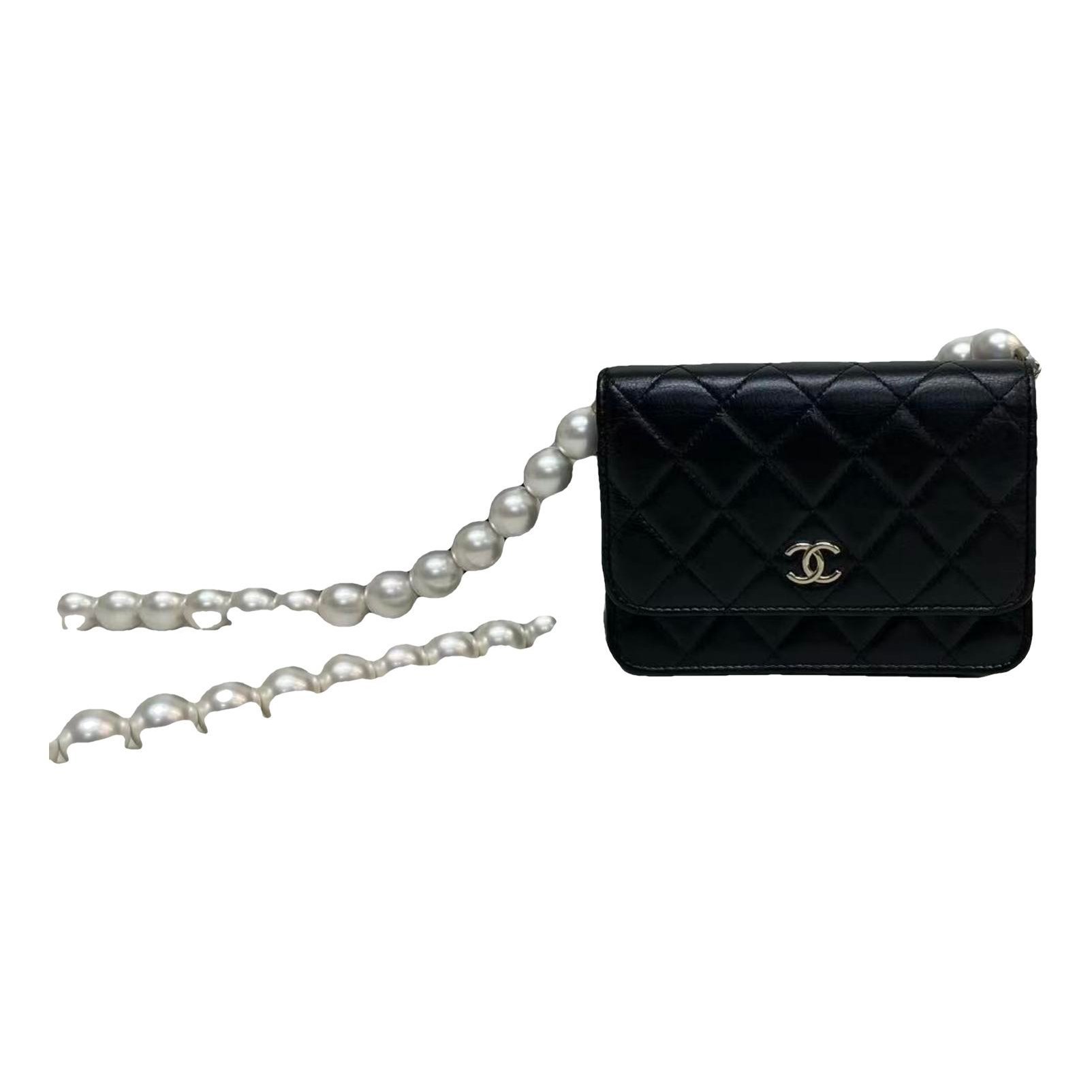 Timeless/Classique leather crossbody bag