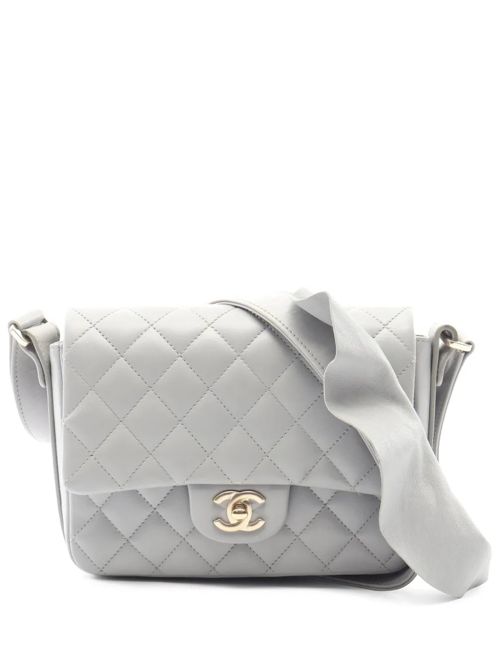 2020 Quilted Calfskin Bolero de Chanel Flap crossbody bag
