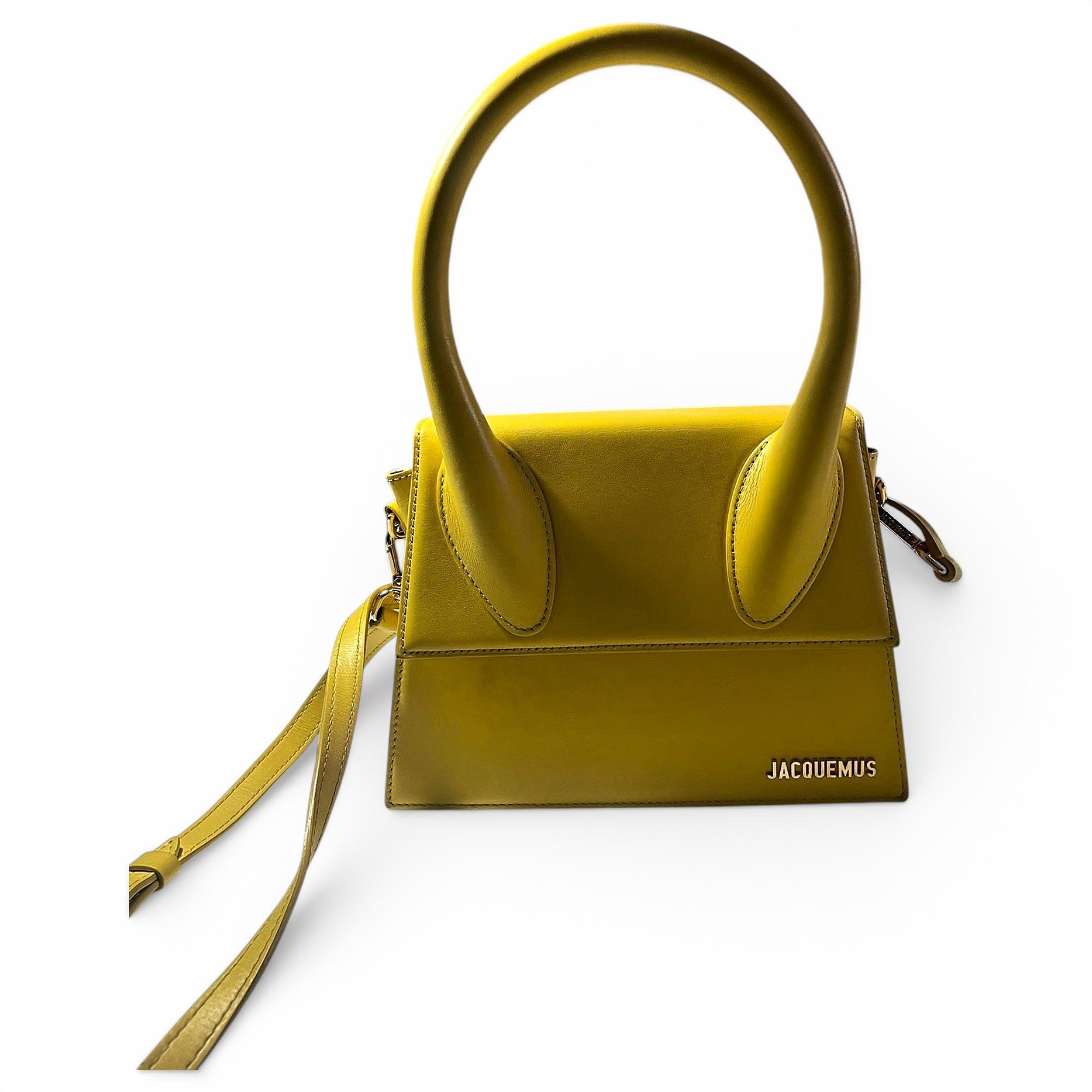 Le Grand Chiquito leather crossbody bag