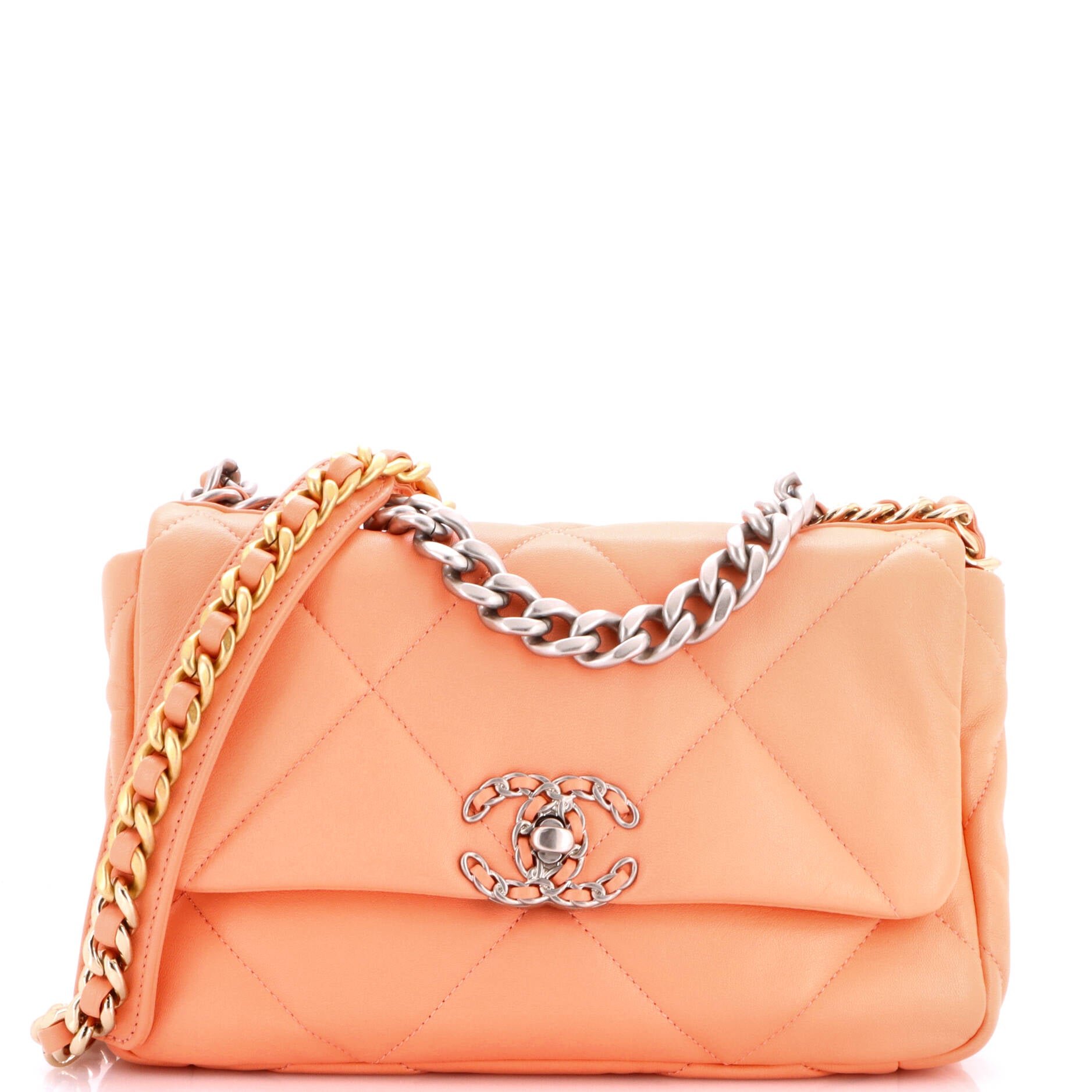 19 Flap Bag Quilted Leather Medium