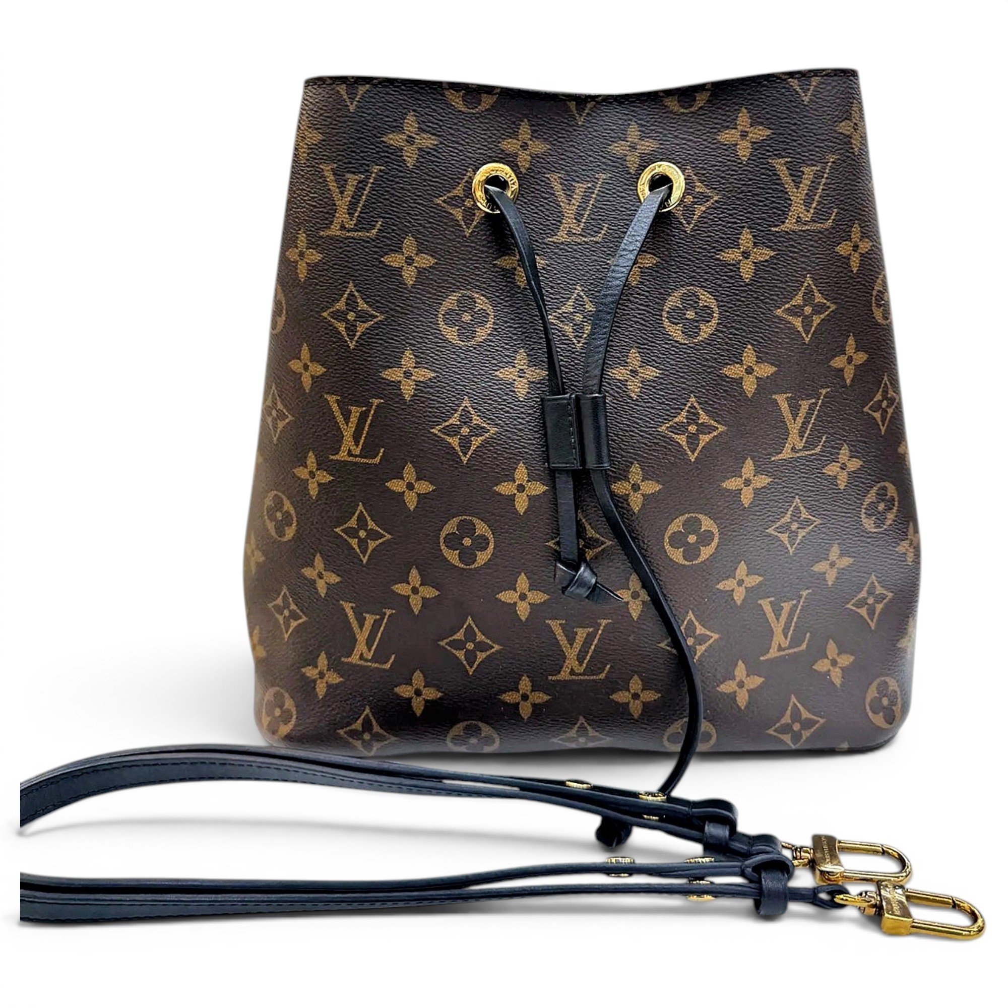 NéoNoé vinyl handbag