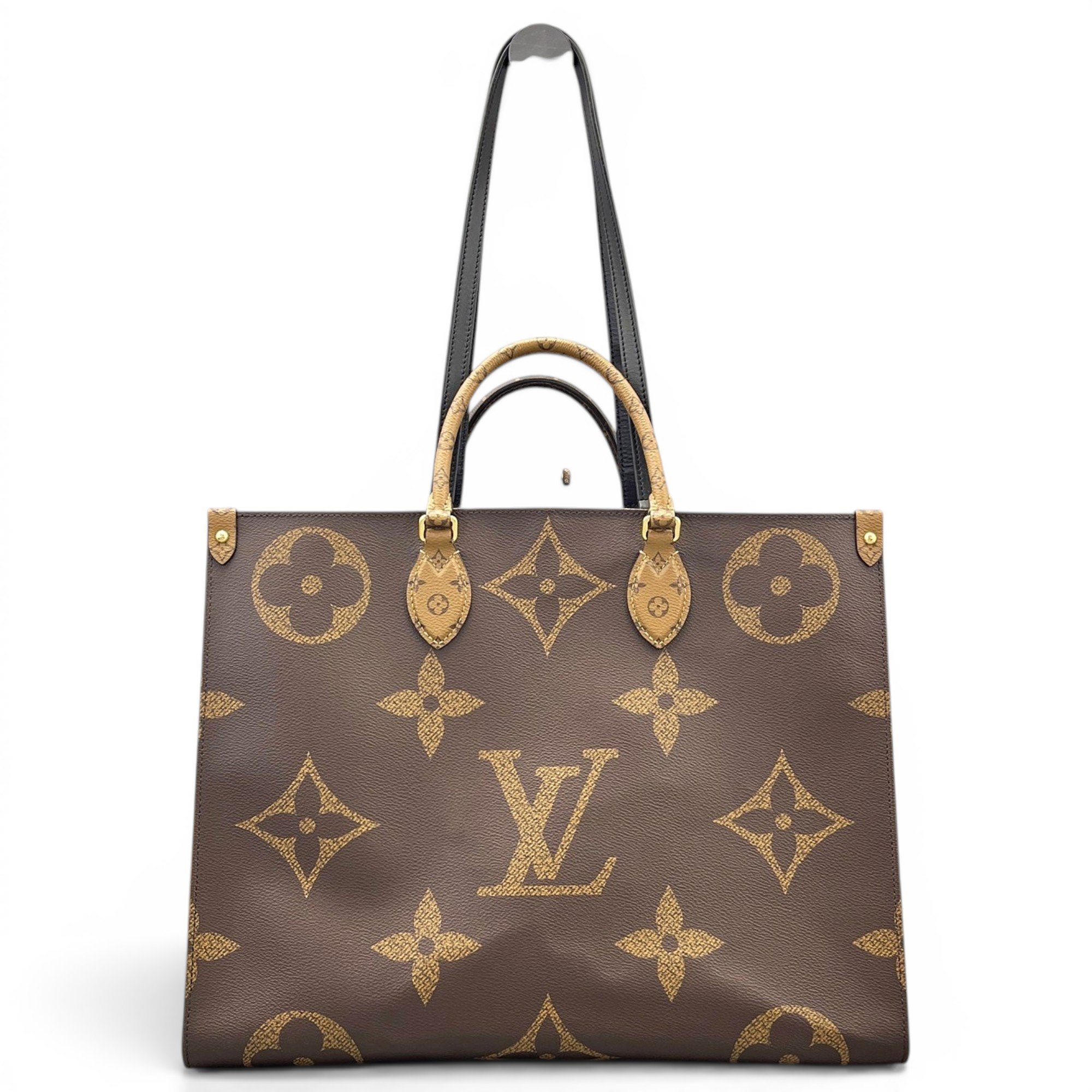 Onthego leather handbag