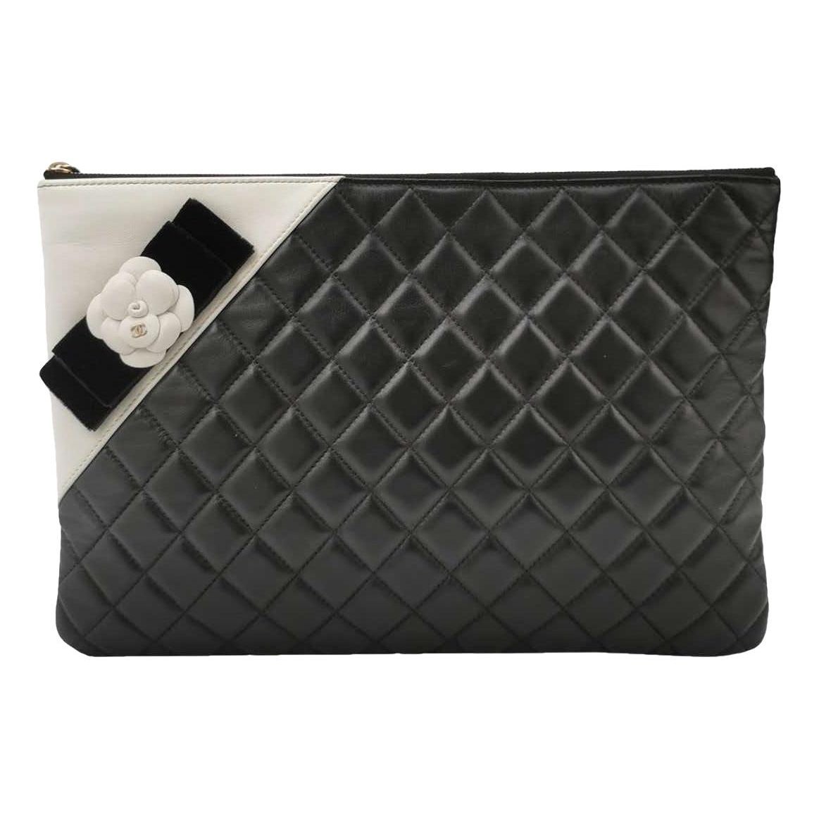 Leather clutch bag