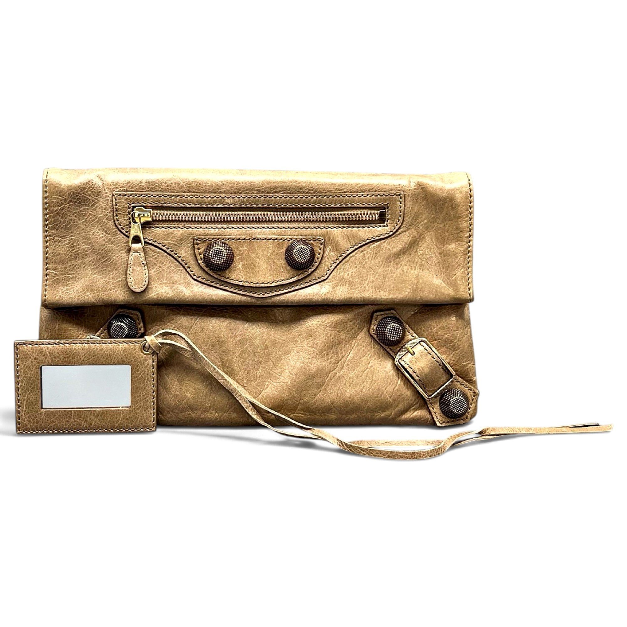 Envelop leather clutch bag