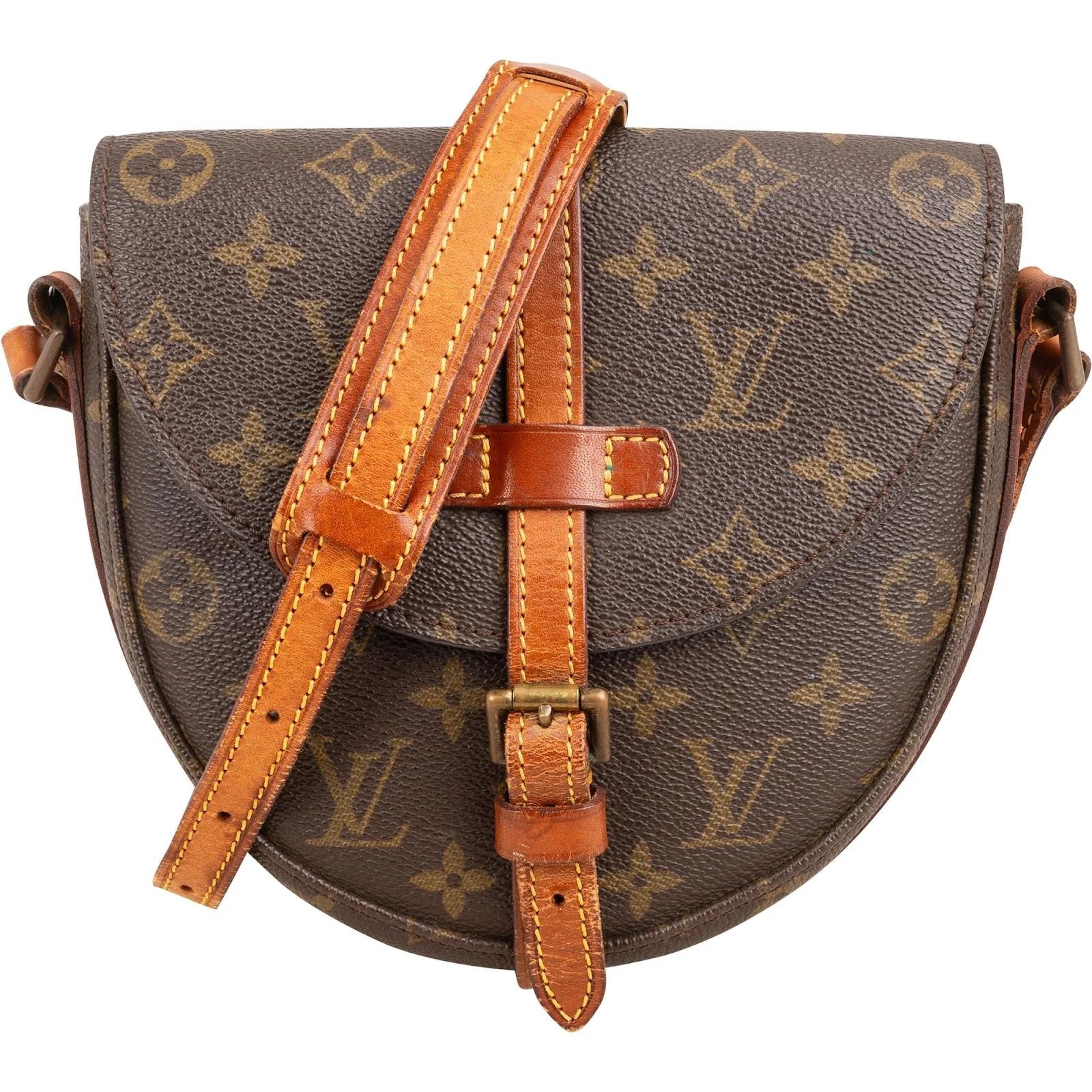 Chantilly leather crossbody bag