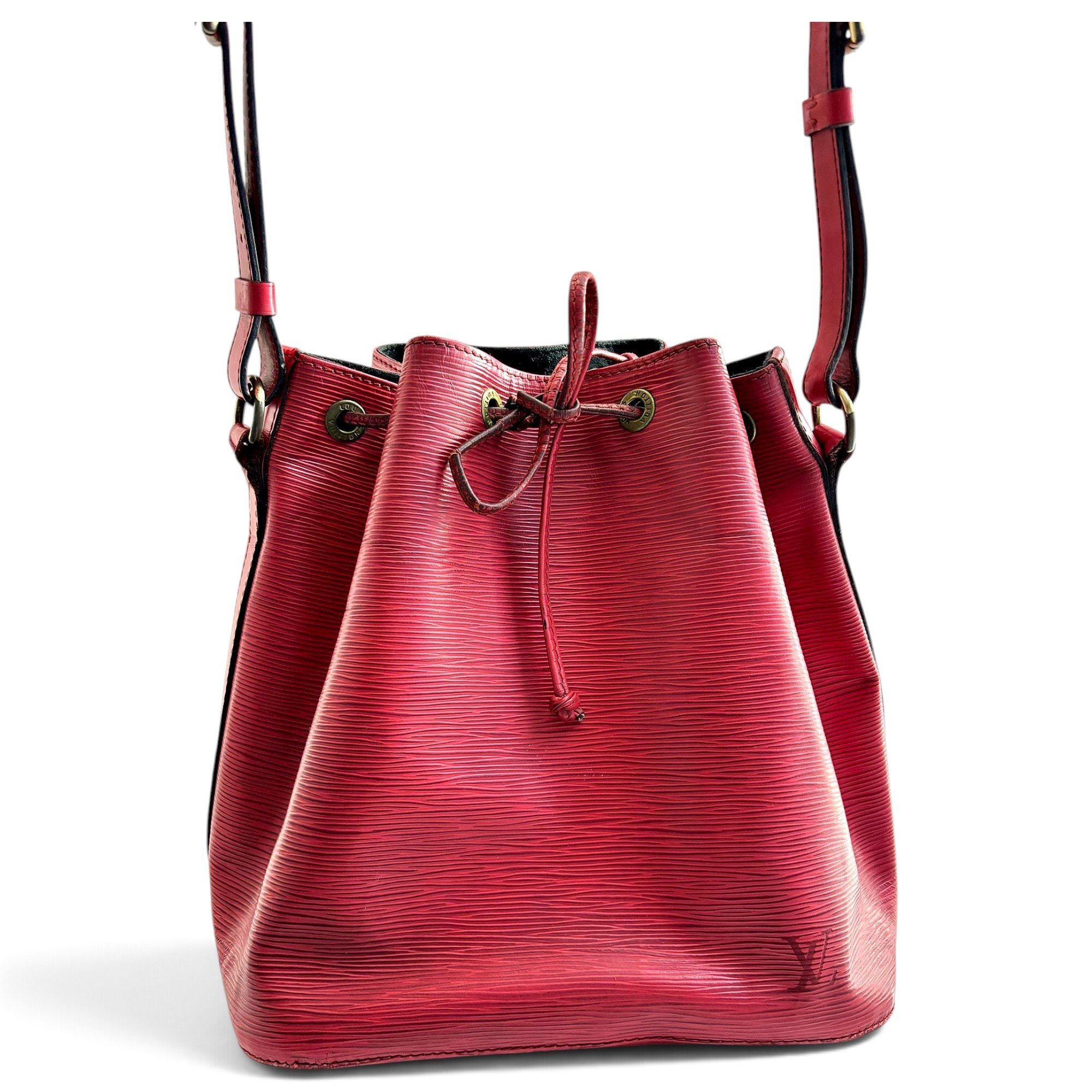Noé leather bag