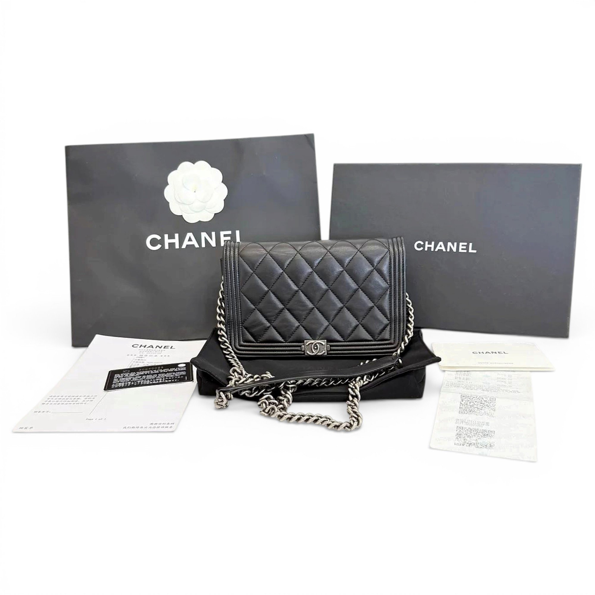 Leather handbag