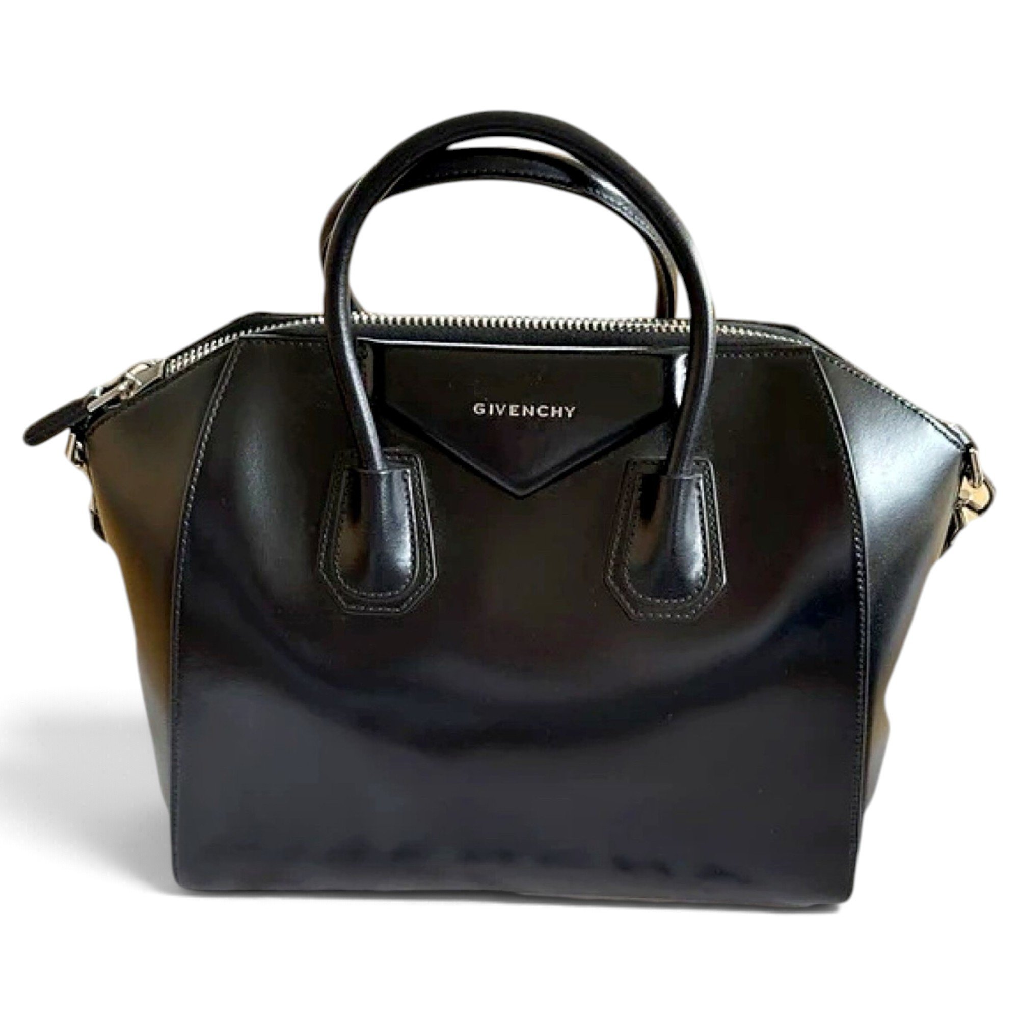 Antigona leather handbag