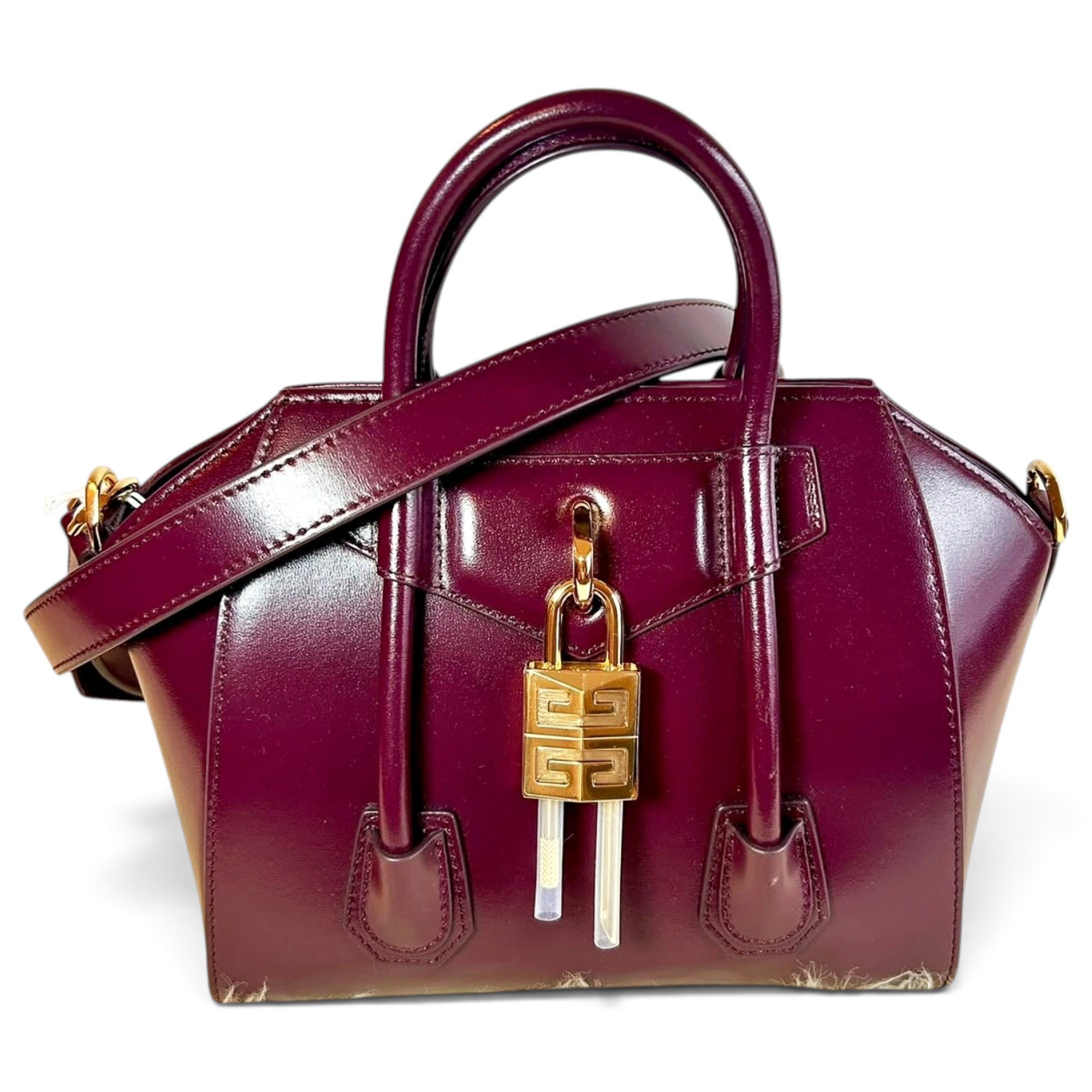 Antigona leather handbag