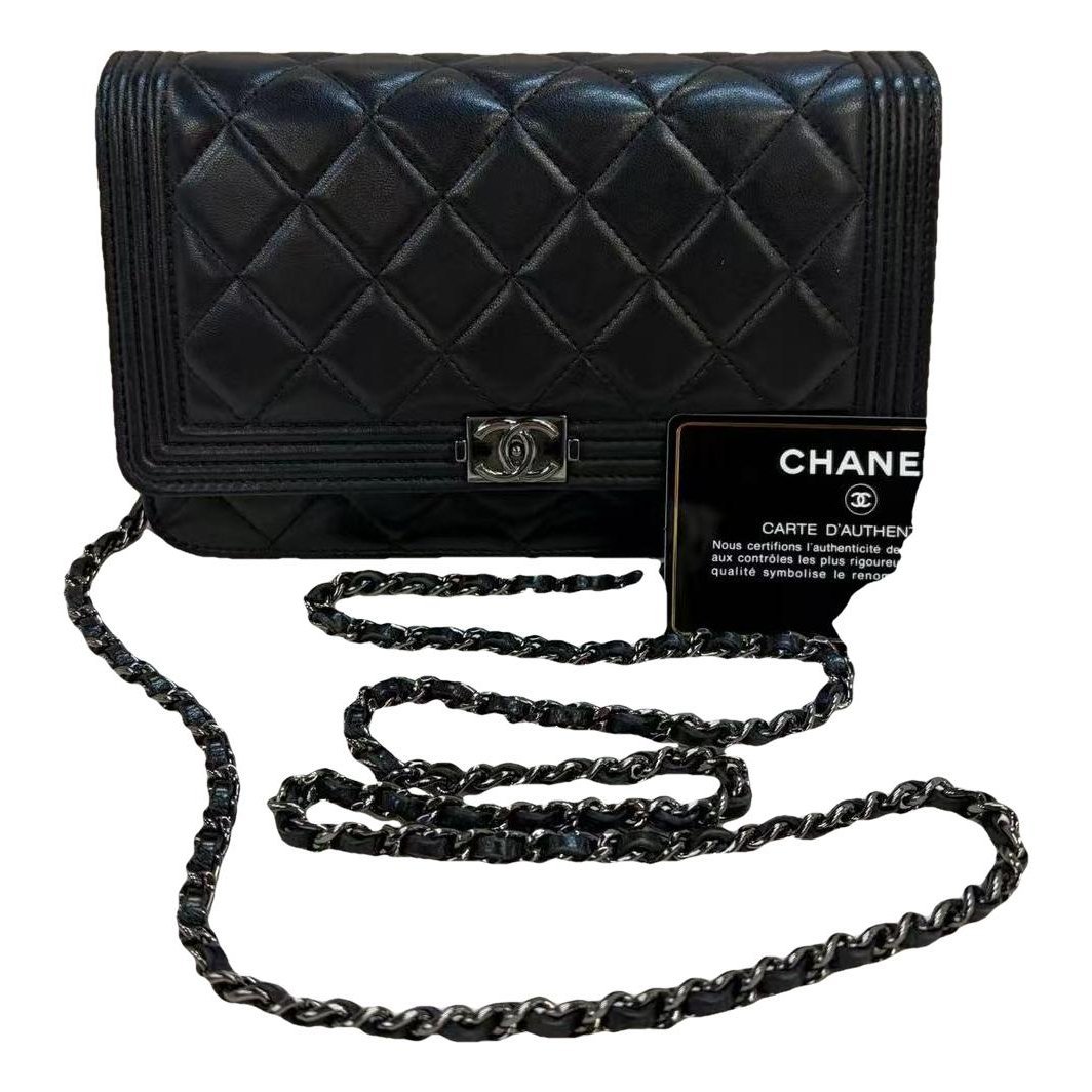 Wallet On Chain Boy Half Flap leather handbag
