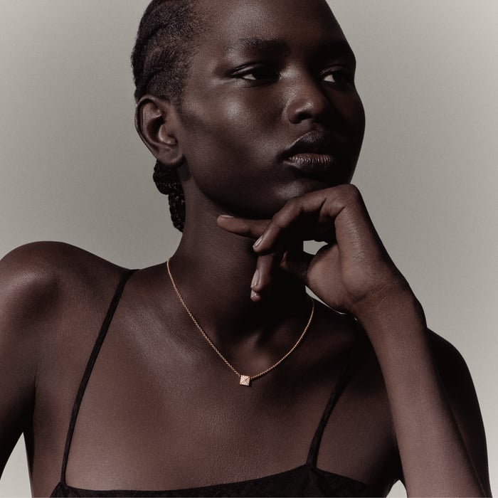 Sans Coloris Hermès Clou d'H Pendant, Small Model