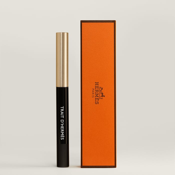 01 – Encre Noire Precision Eyeliner, Encre Noire