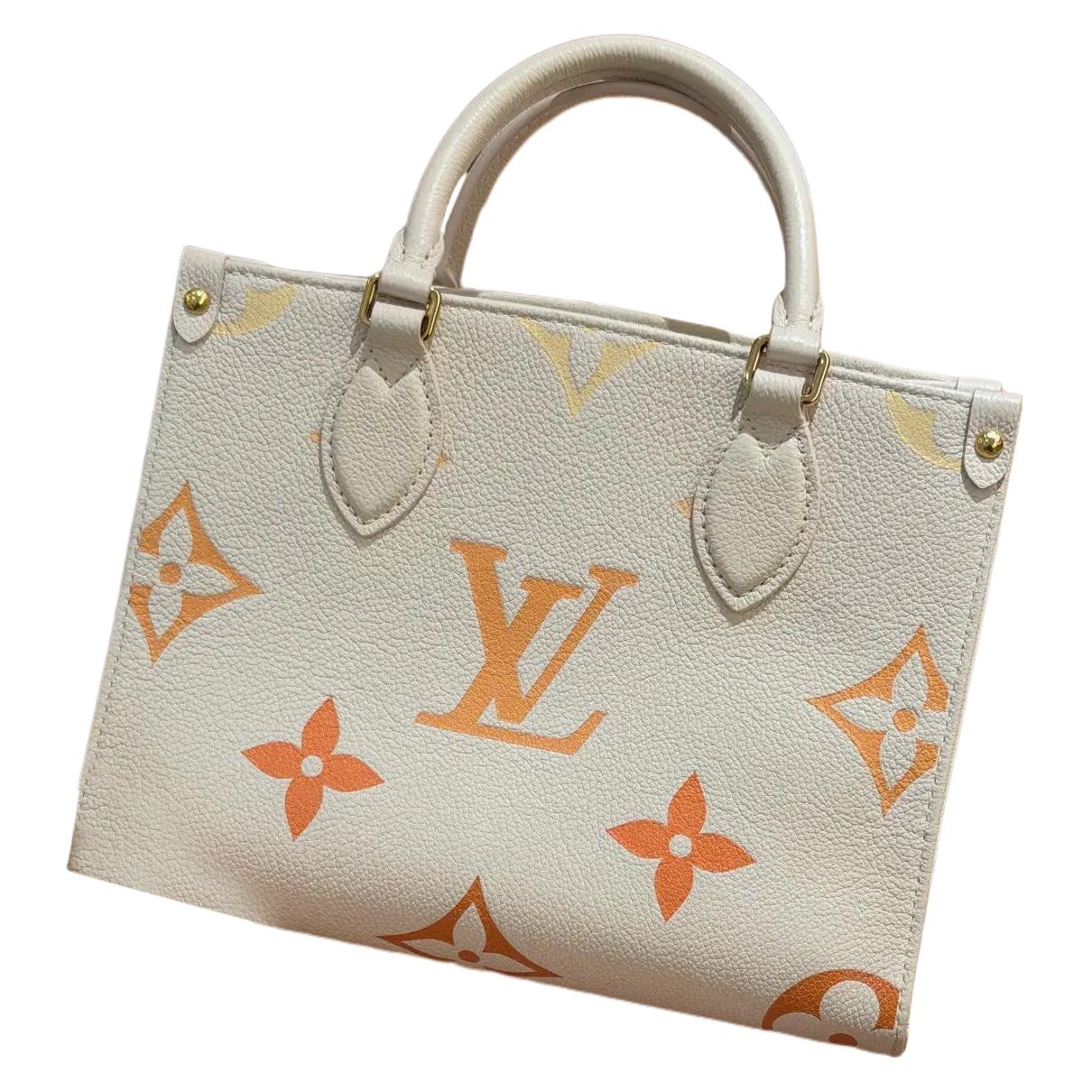 Onthego leather handbag