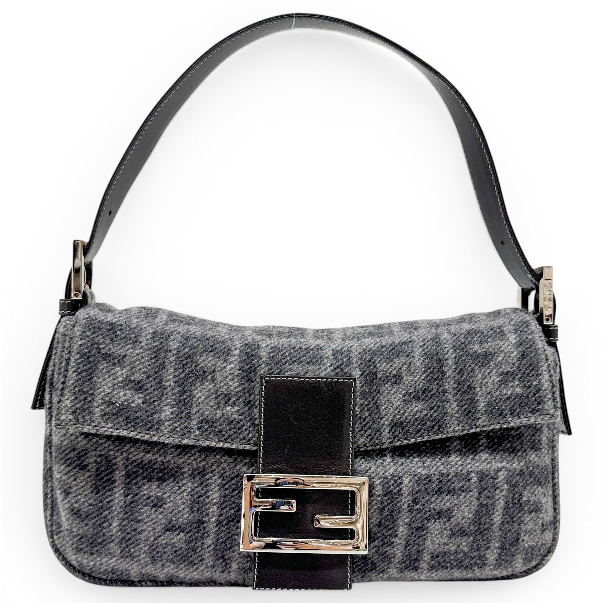 Baguette cashmere handbag