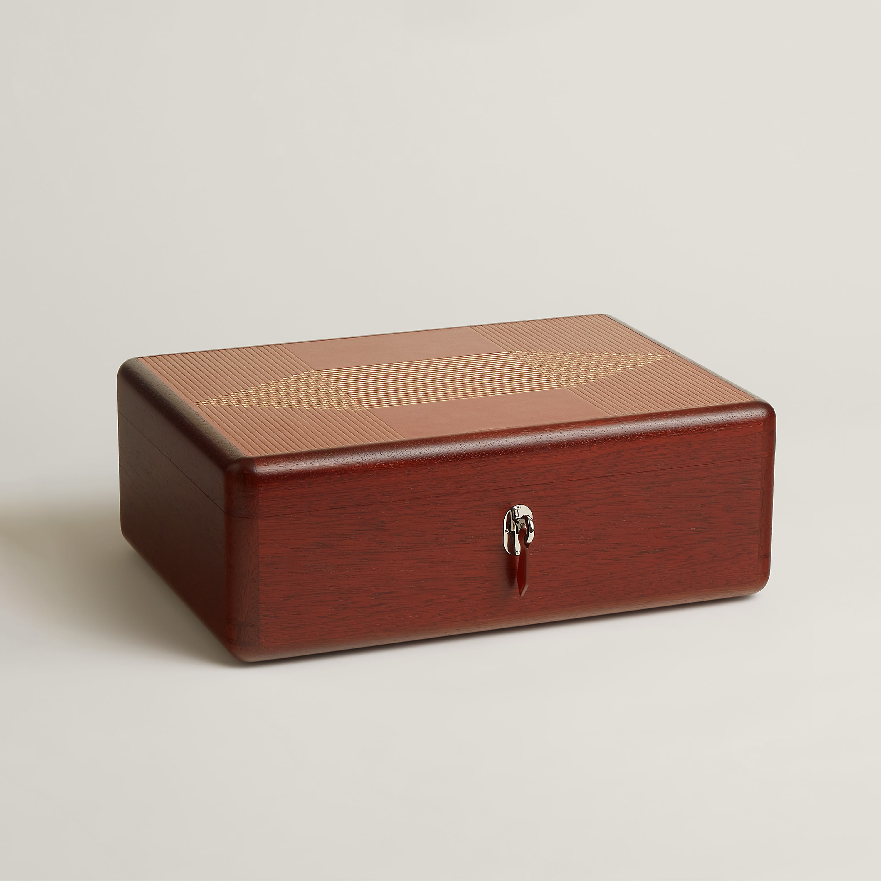 Casaque H Milleraies watch and cufflink box