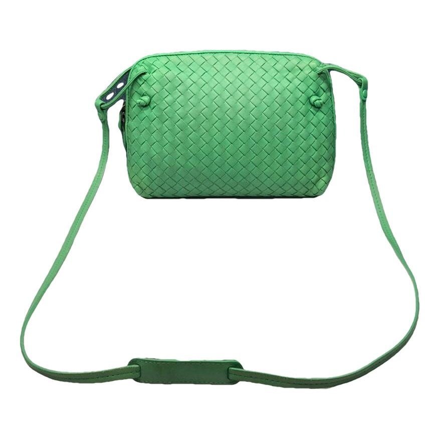 Loop leather handbag