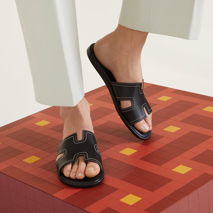 Noir Izmir Sandal