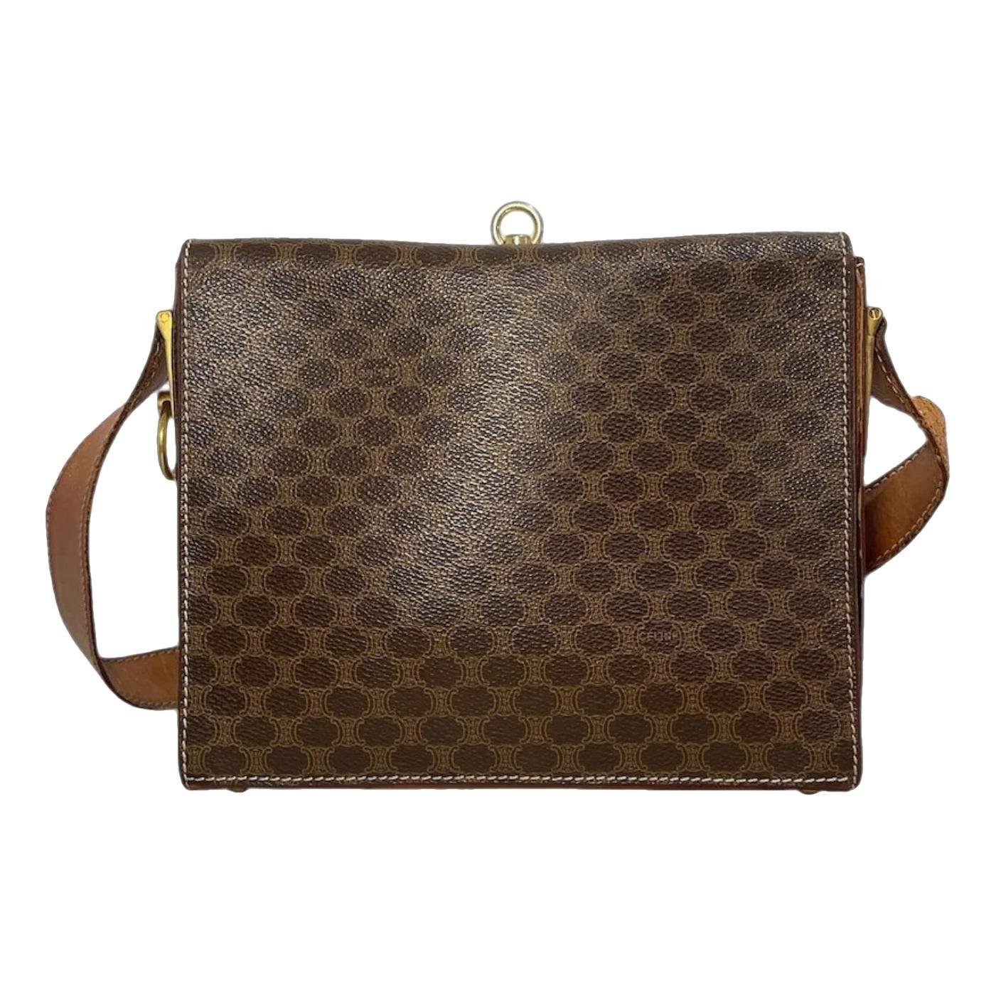 Clasp leather bag