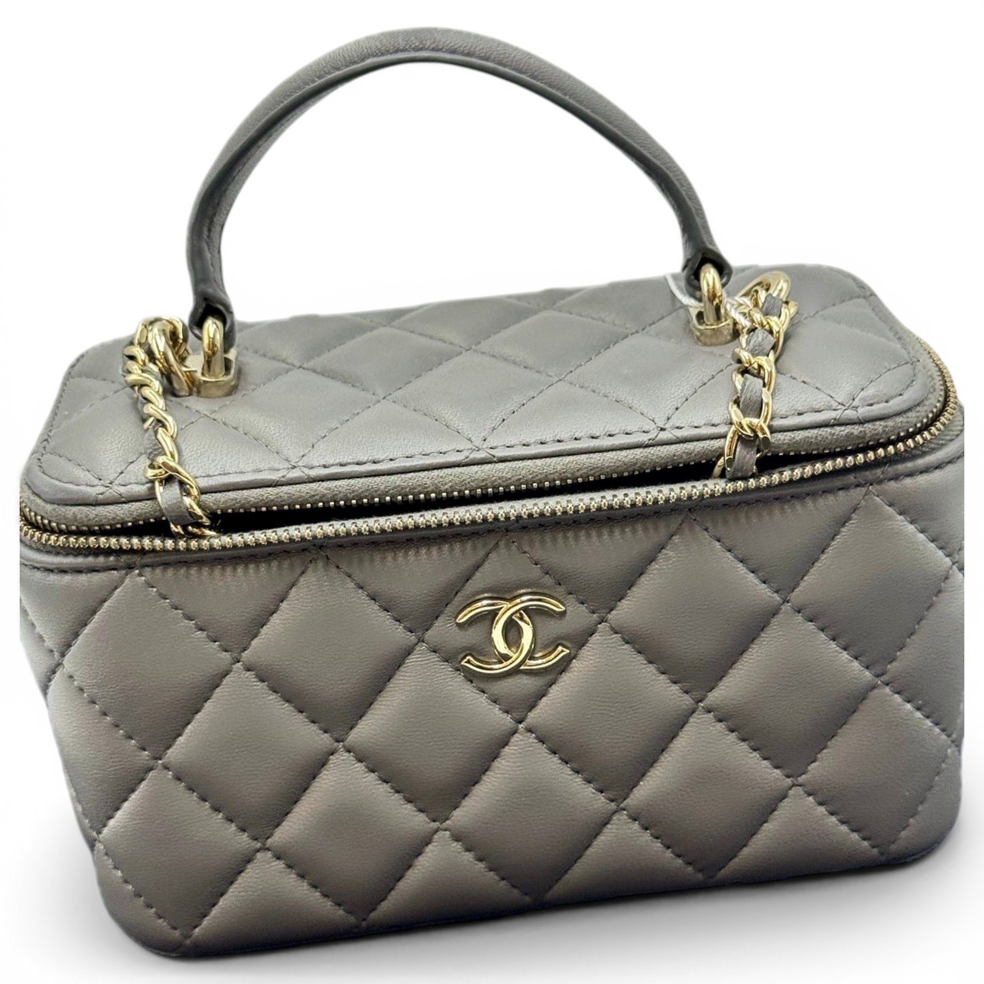 Trendy CC Vanity leather handbag